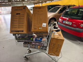 Dnešní ranní nákup a jedna várka je ještě na cestě. Nenechávejte Vánoce na poslední chvíli 🙂