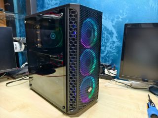 MOŽNO POTIÚČTEM KOUPIT VÁŠ POČÍTAČ NEBO NOTEBOOK! Prodám repasovaný počítač, který stále zvládá nové hry ve full hd...